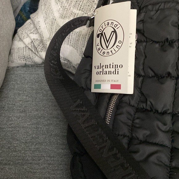 NWT Valentino Orlandi tote bag. - Picture 3 of 8